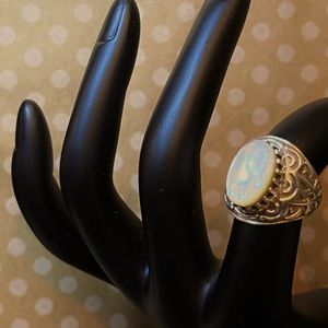 Sterling silver mother of pearl ring